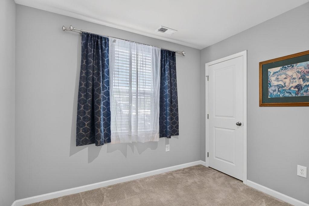 105 WHITE BIRCH RD