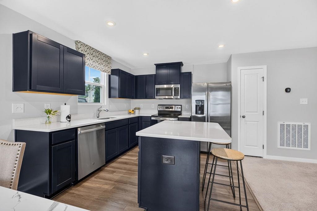 105 WHITE BIRCH RD
