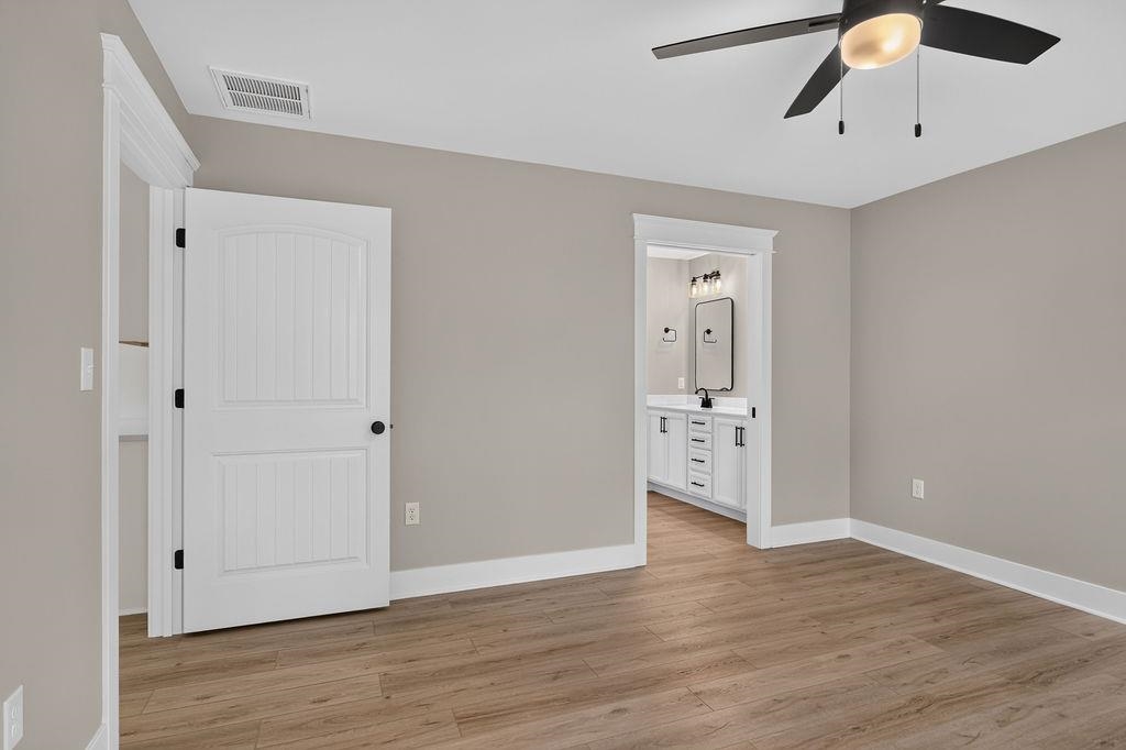 220 LANGLEY DR