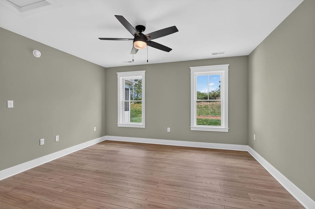 220 LANGLEY DR