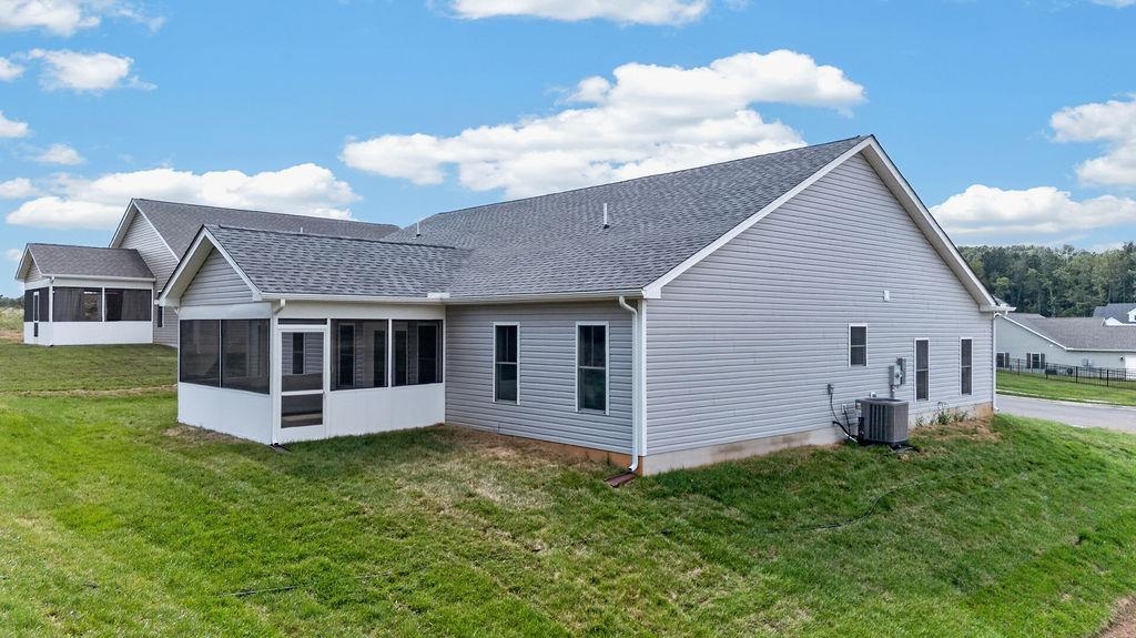 220 LANGLEY DR