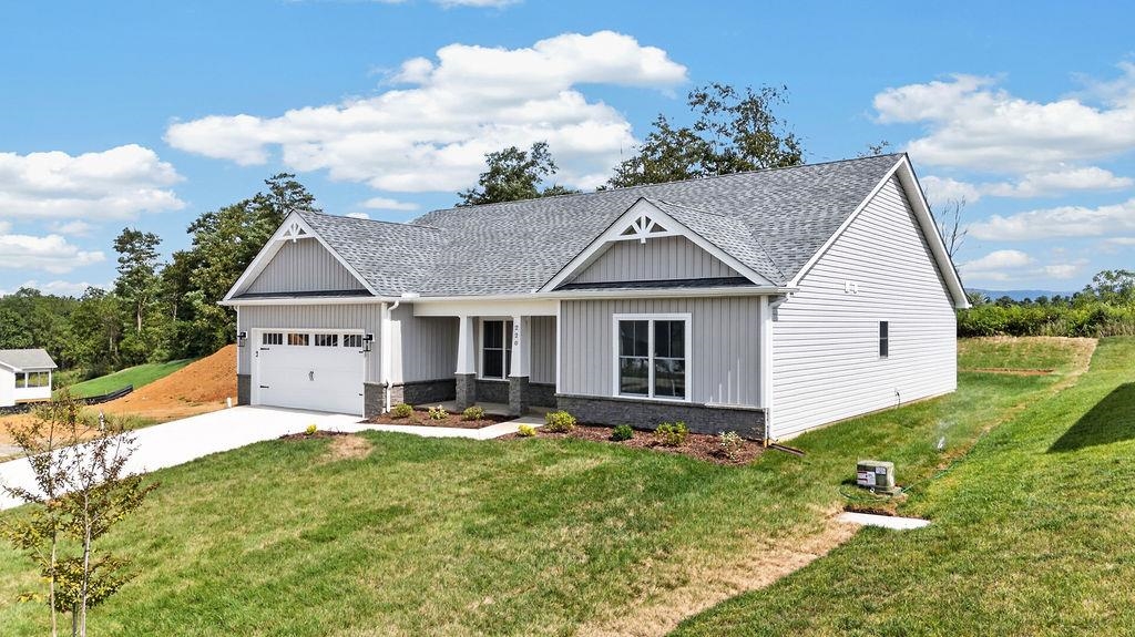220 LANGLEY DR