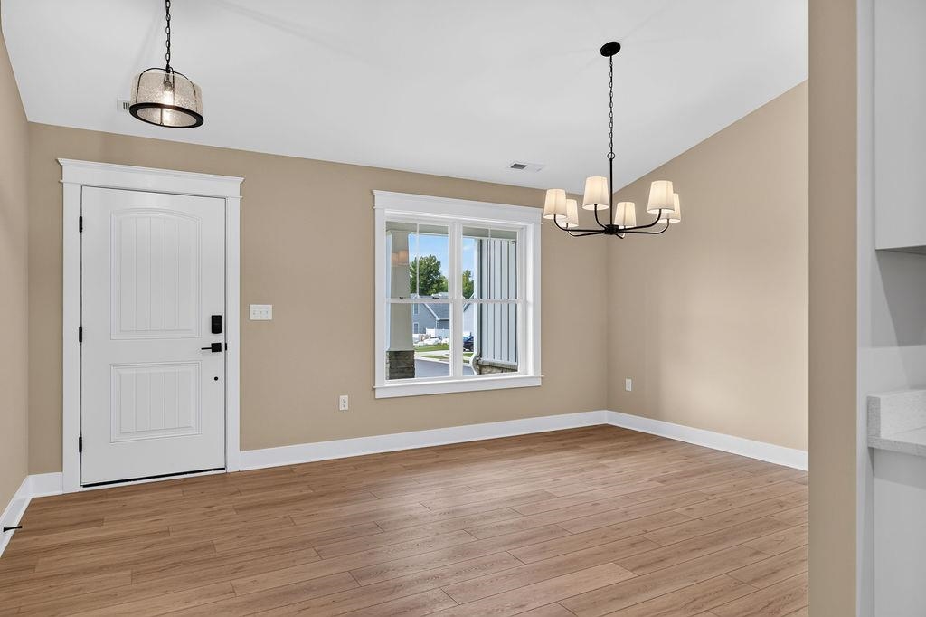 220 LANGLEY DR