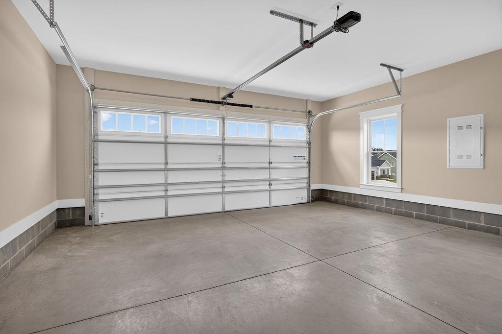 220 LANGLEY DR