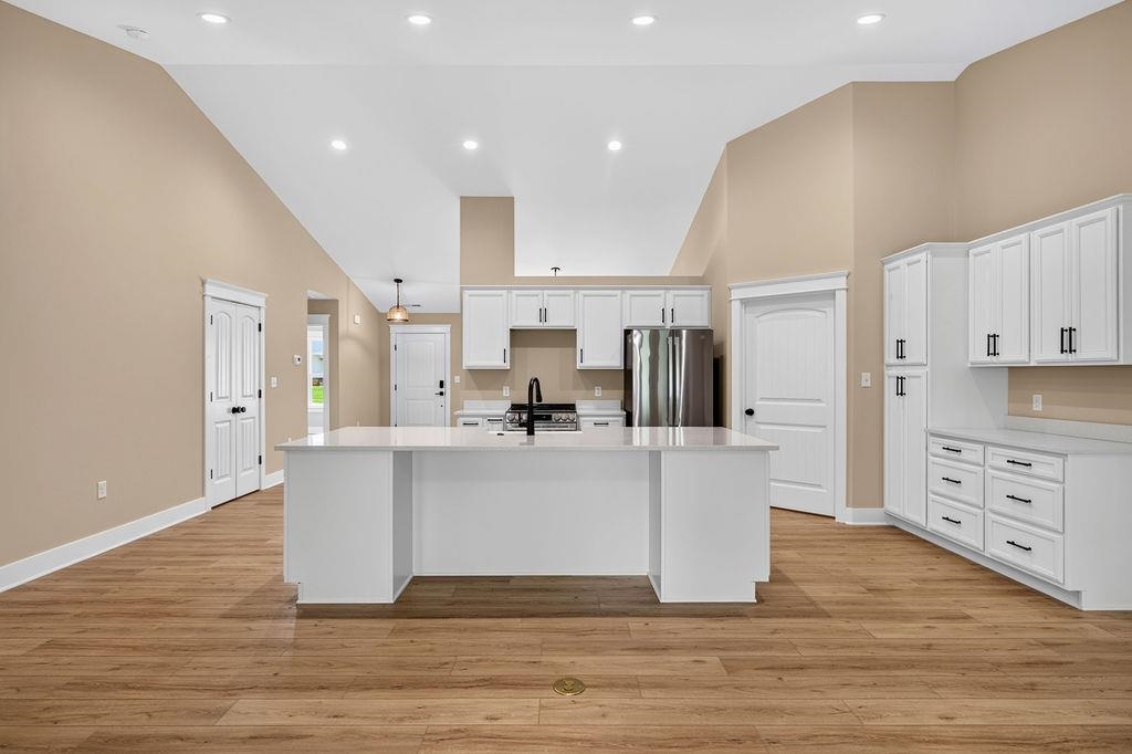 220 LANGLEY DR