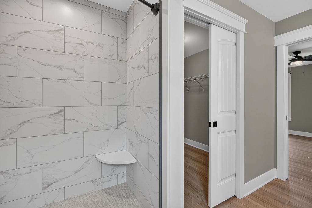 220 LANGLEY DR