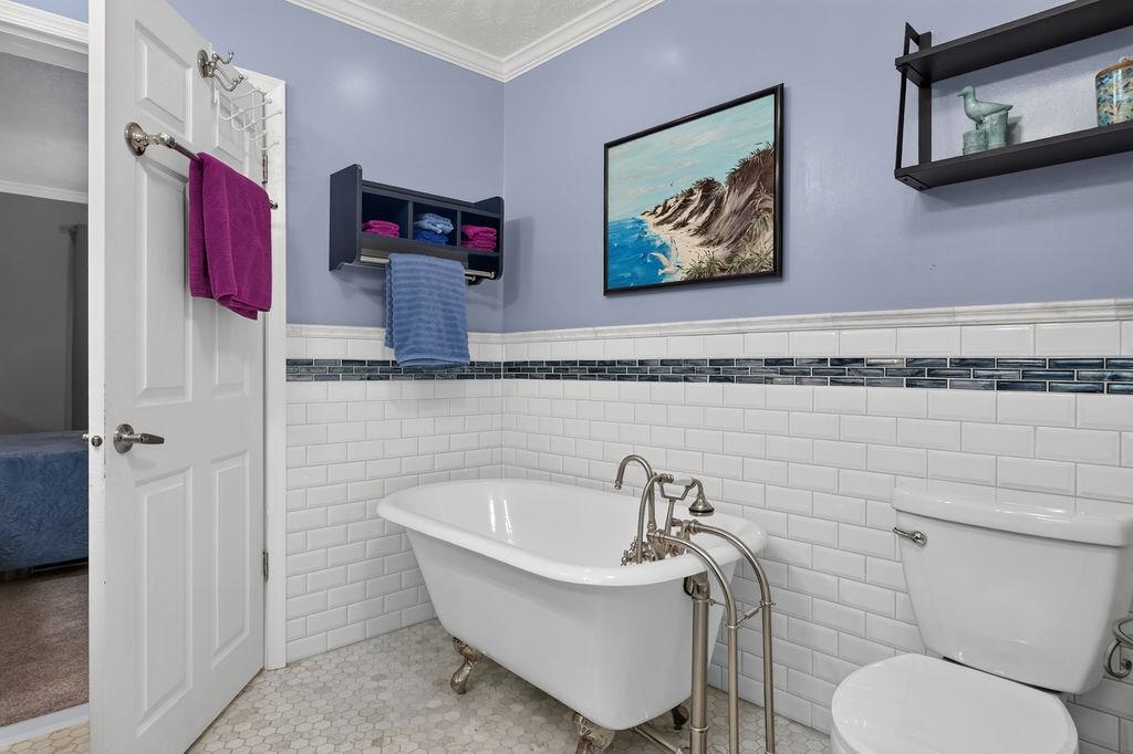 52 CLOVERDALE LN
