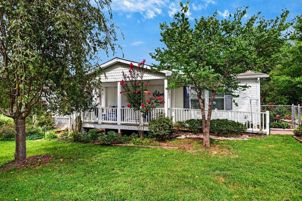 52 CLOVERDALE LN
