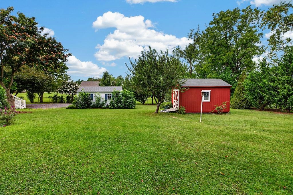 52 CLOVERDALE LN