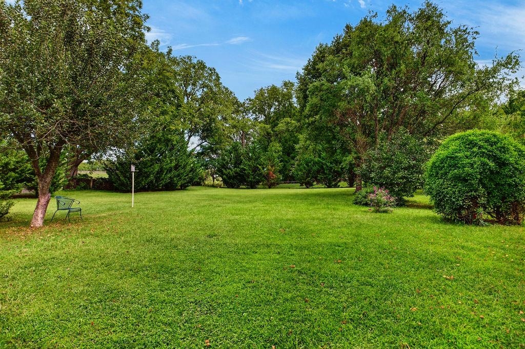 52 CLOVERDALE LN