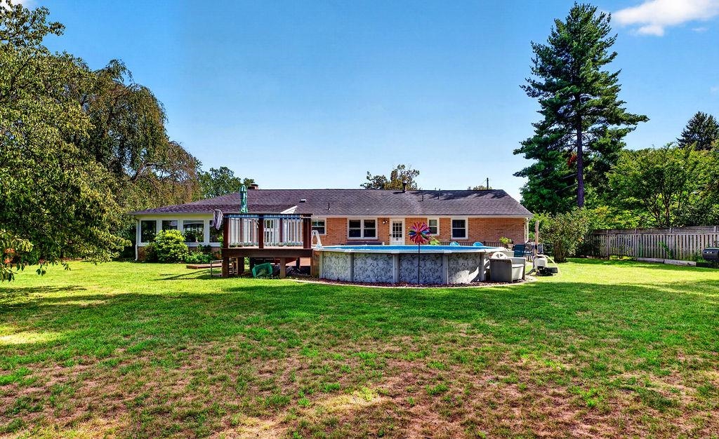 1290 SUNSET LN