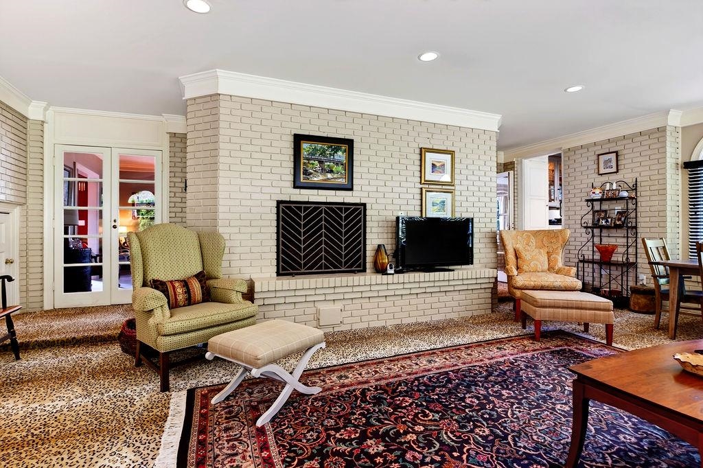 1431 DOGWOOD RD