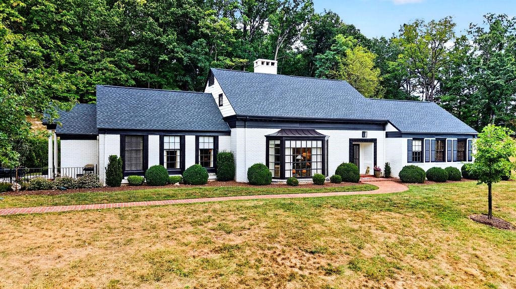 1431 DOGWOOD RD