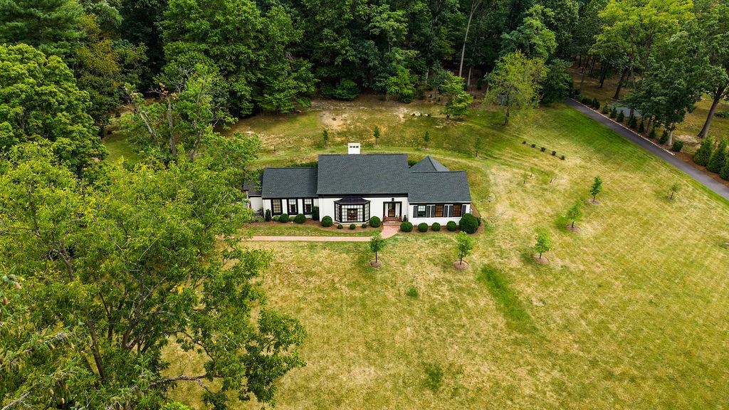 1431 DOGWOOD RD