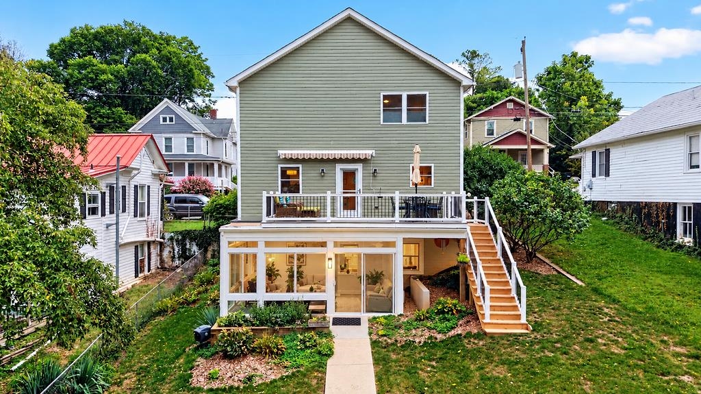 26 LAKE AVE