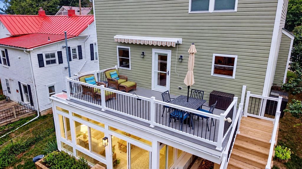 26 LAKE AVE