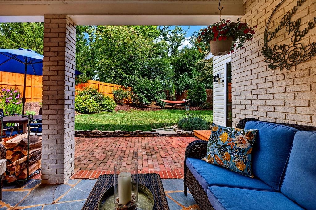 1817 CHEROKEE RD