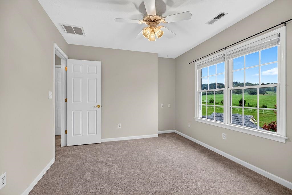31 BAXTER CT
