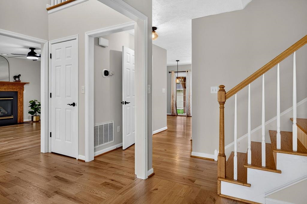 31 BAXTER CT