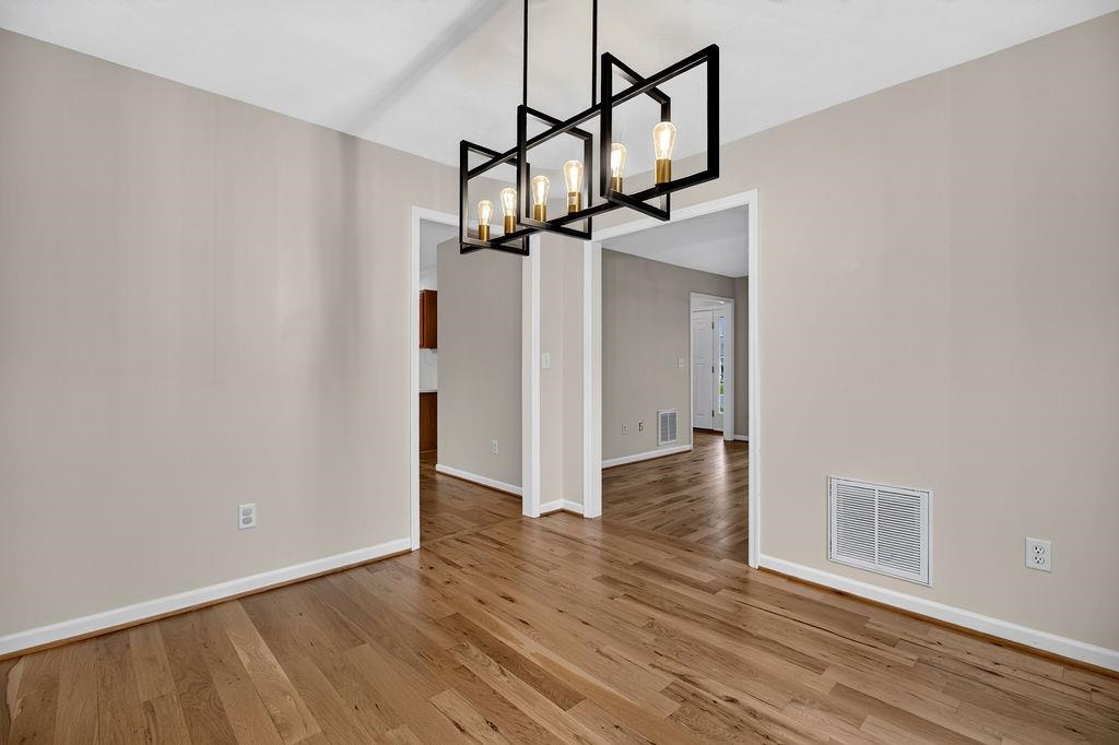 31 BAXTER CT