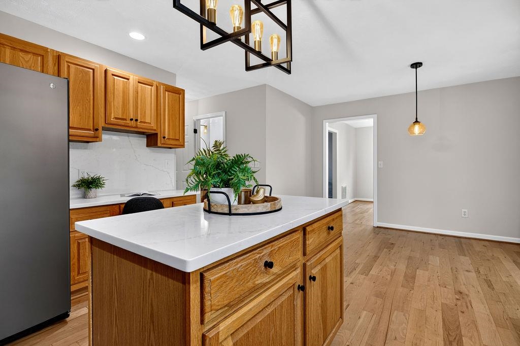 31 BAXTER CT