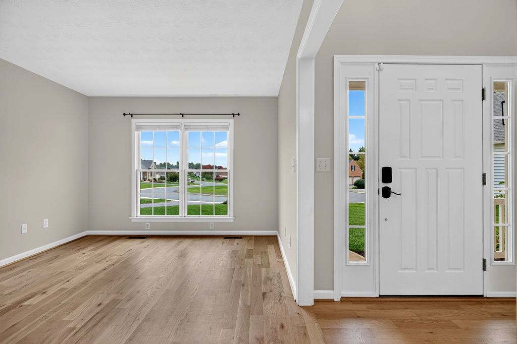 31 BAXTER CT
