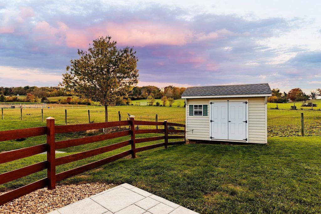 31 BAXTER CT