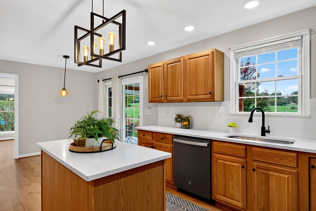 31 BAXTER CT