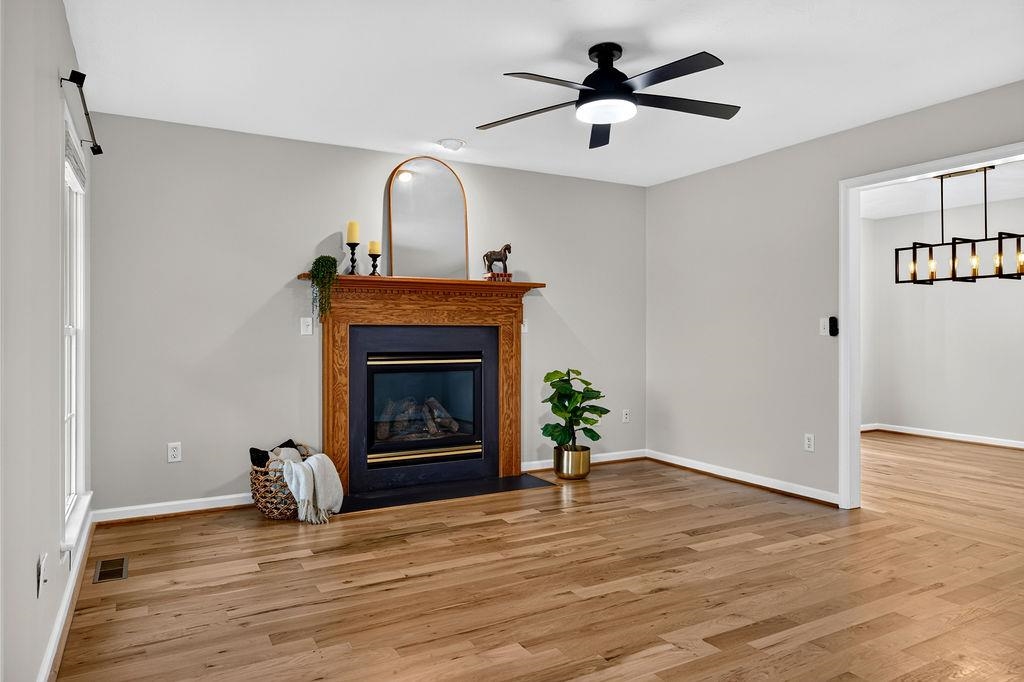 31 BAXTER CT