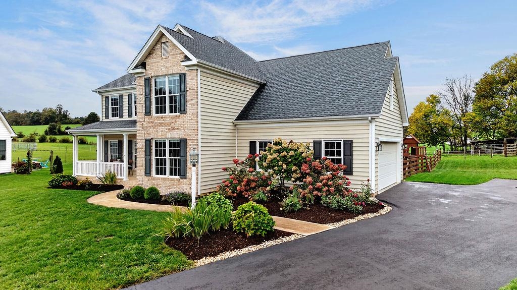 31 BAXTER CT