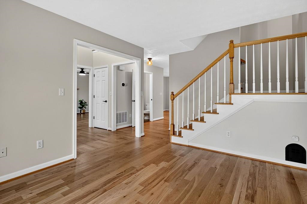 31 BAXTER CT