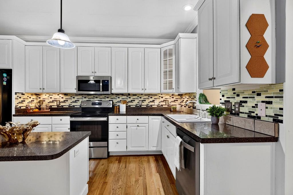 47 VILLA VIEW DR