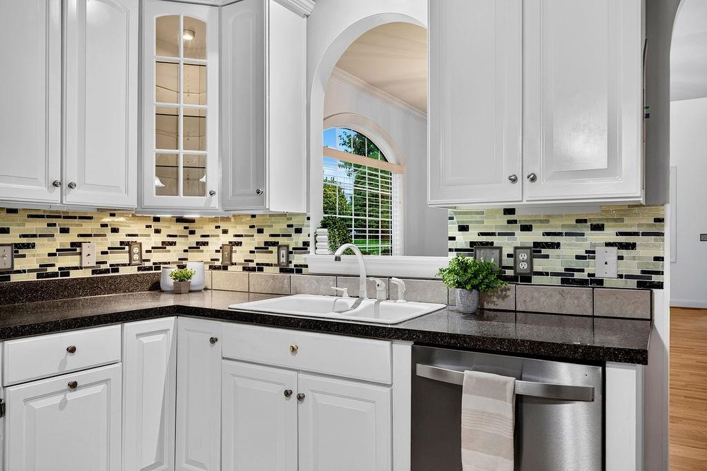 47 VILLA VIEW DR