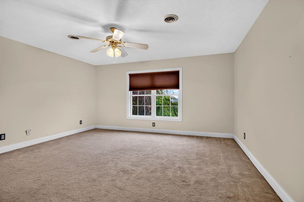 47 VILLA VIEW DR