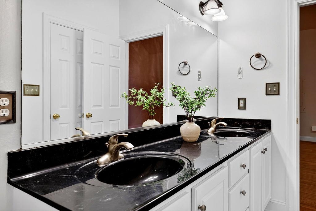 47 VILLA VIEW DR