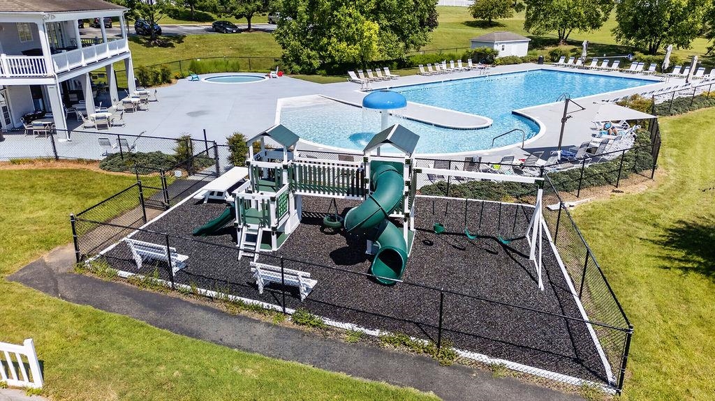 47 VILLA VIEW DR