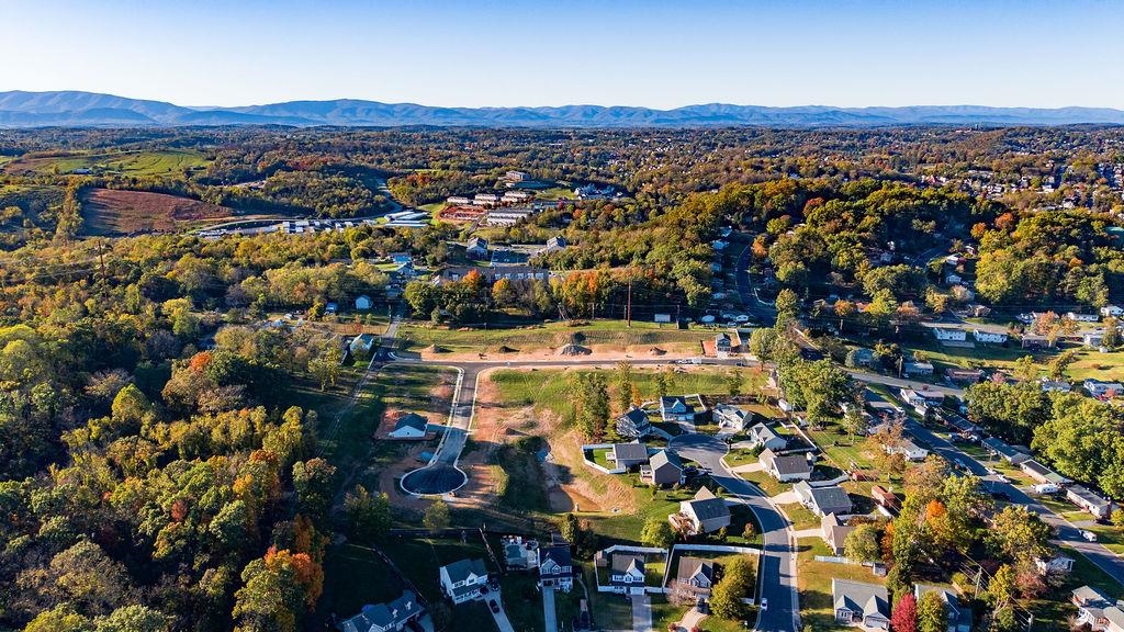 108 BROOK GLEN LN