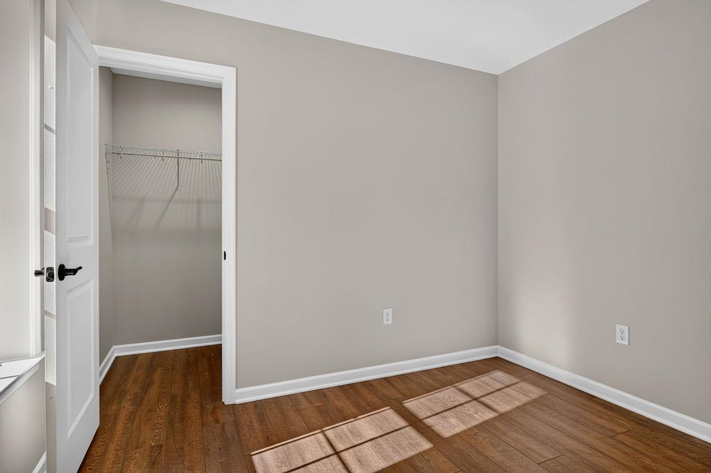 108 BROOK GLEN LN