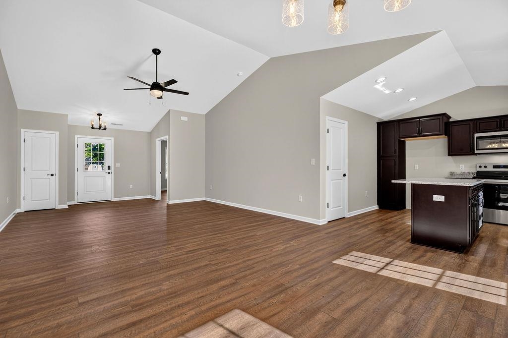 108 BROOK GLEN LN