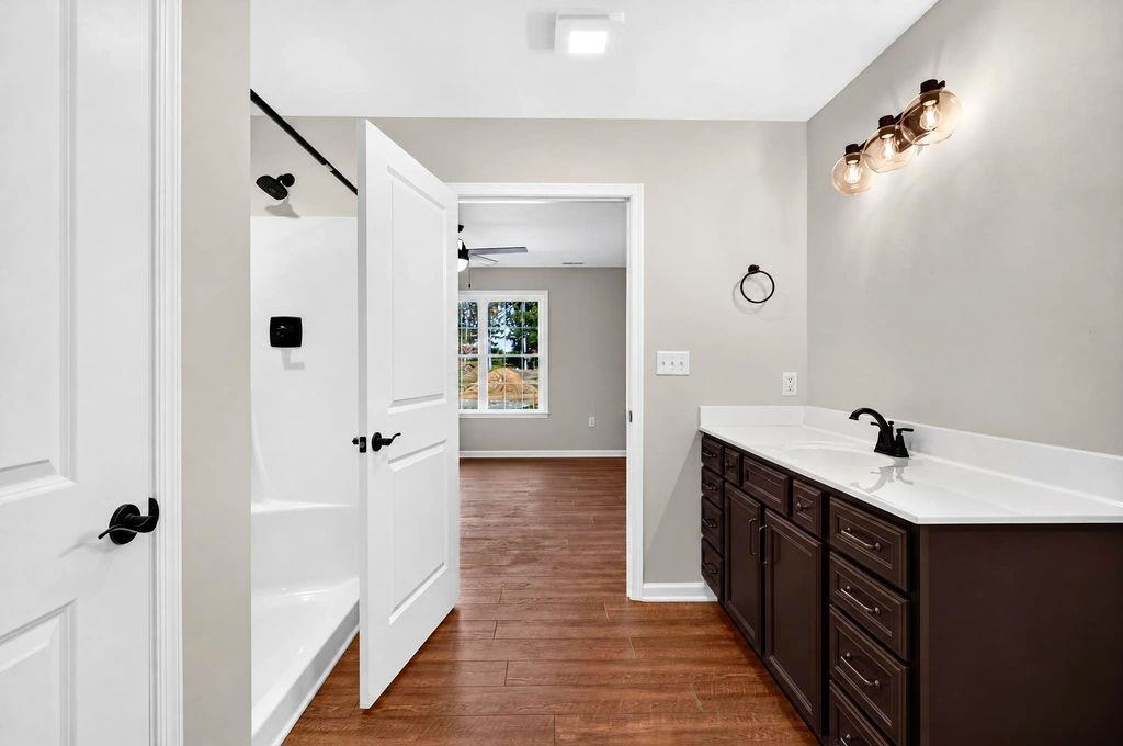 108 BROOK GLEN LN