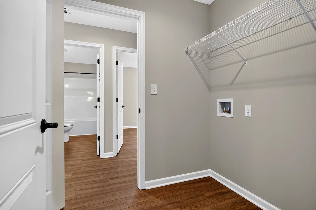 108 BROOK GLEN LN