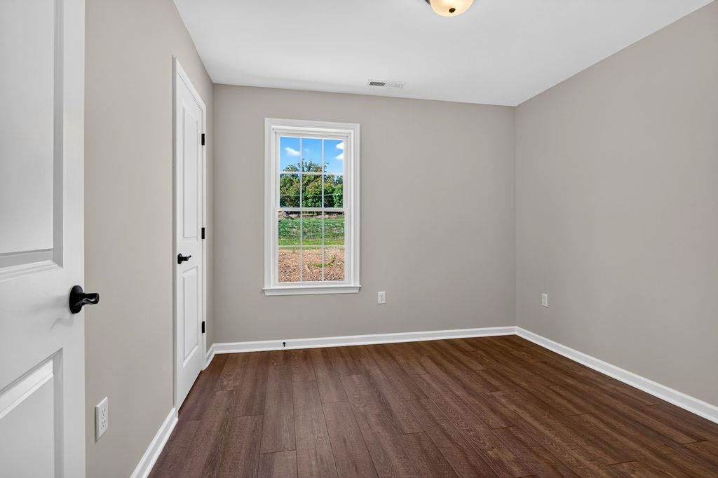 108 BROOK GLEN LN