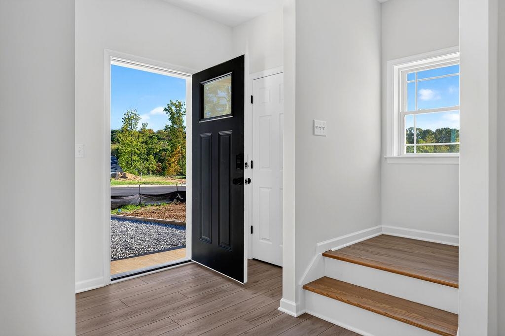 903 FISHER CIR