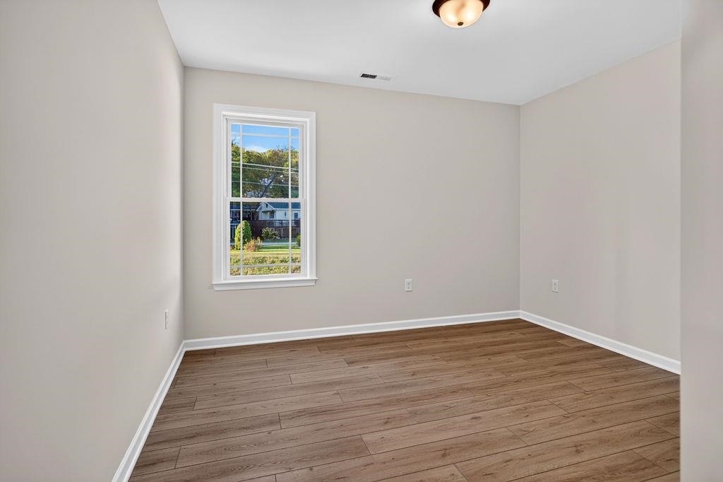 903 FISHER CIR