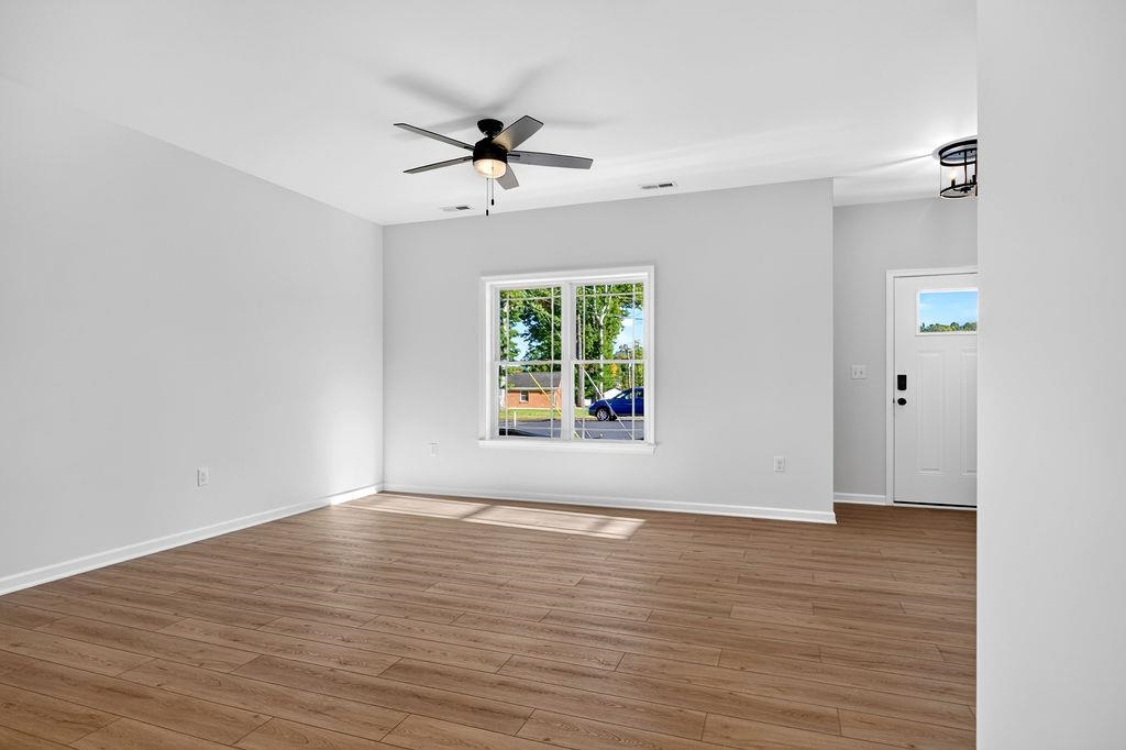903 FISHER CIR