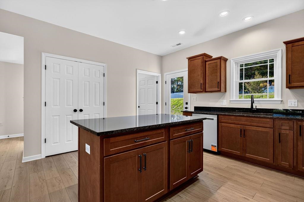 903 FISHER CIR