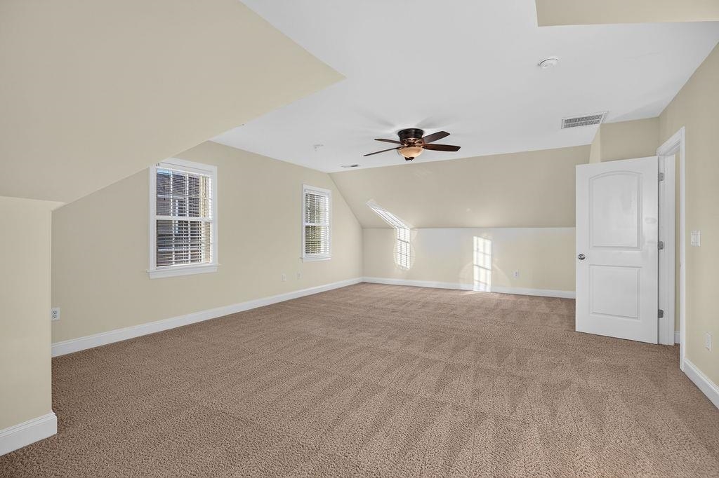 216 JOCELYN LN
