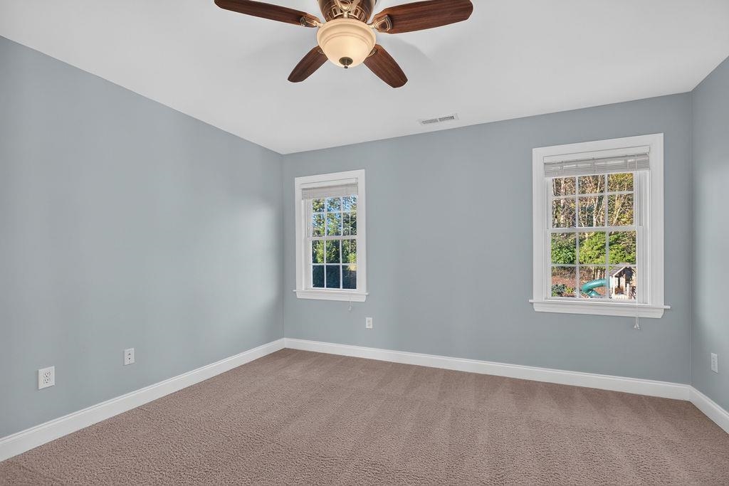 216 JOCELYN LN