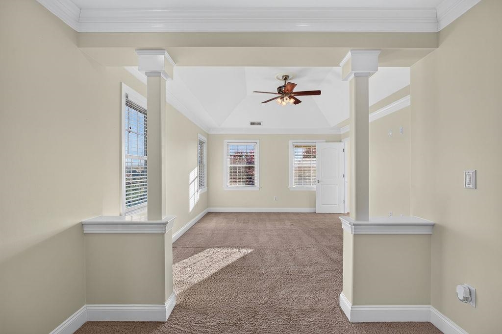 216 JOCELYN LN