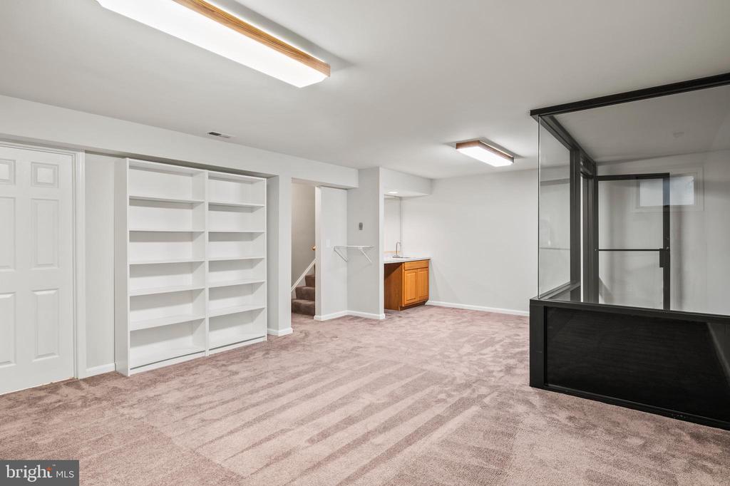 2800 MOCKINGBIRD COURT